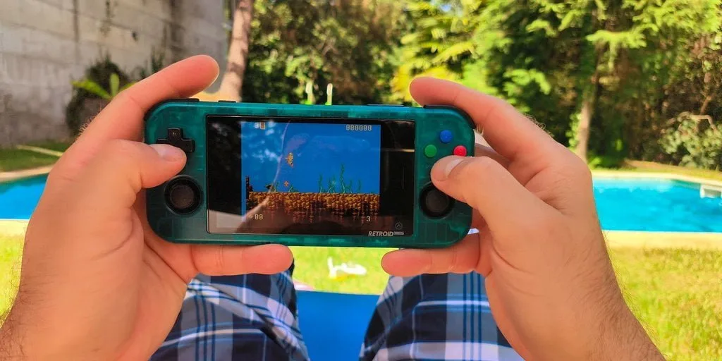 Retro gaming on a Retroid Pocket 3+