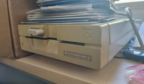 Commodore 1541-11 disk drive